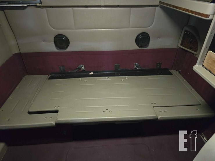 2005-international-9400-image-18