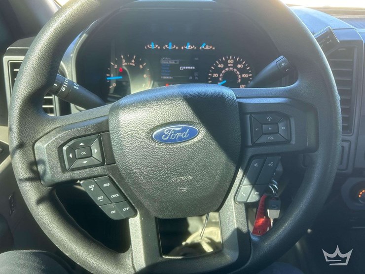 2017-ford-f150-image-16