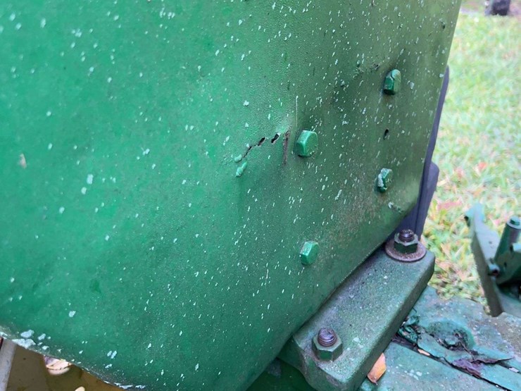 john-deere-3020-image-39