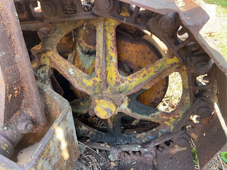 caterpillar-r2-image-45