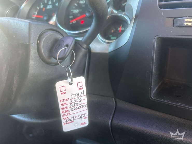 2013-gmc-sierra-1500-image-19