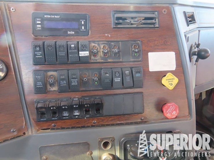 2011-western-star-4900-image-8