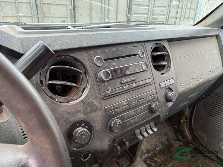 2015-ford-f350-image-28