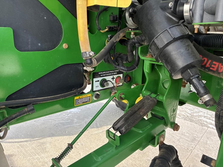 2018-john-deere-r4038-image-45