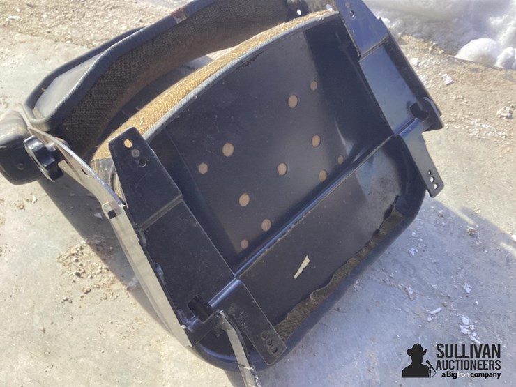 miscellaneous-tractor-seat-image-15