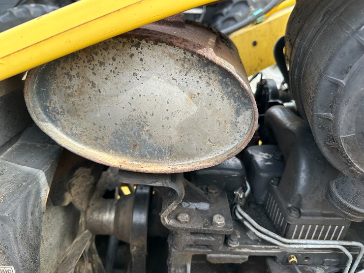 new-holland-lb75b-image-65