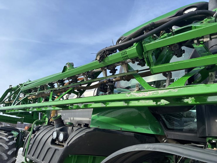 2018-john-deere-r4038-image-22
