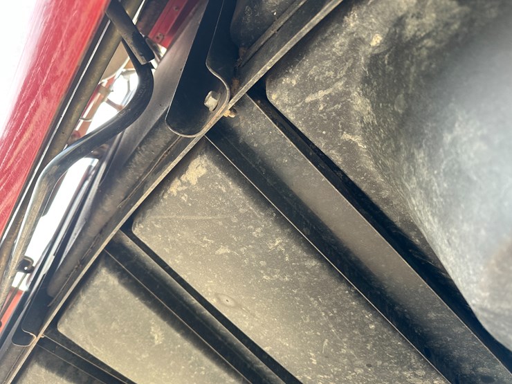 #38416-•-2016-case-axial-flow-8240-prwd-combine-yfg230343-image-46