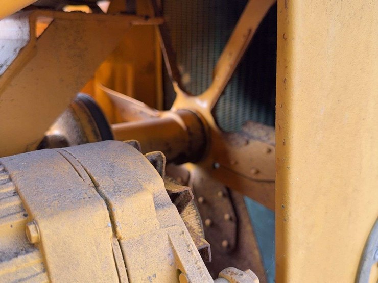 minneapolis-moline-g1000-image-22