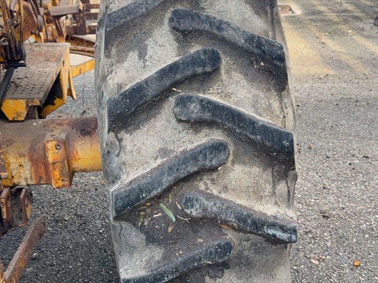 minneapolis-moline-jet-star-3-image-36