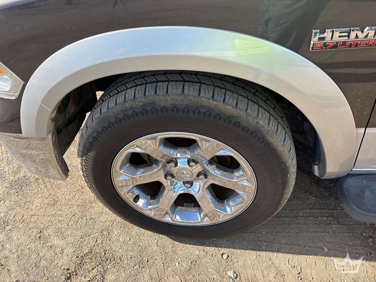 2014-dodge-1500-image-8