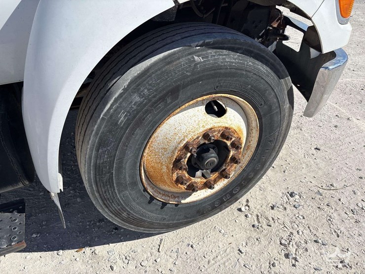 2006-ford-f650-image-30