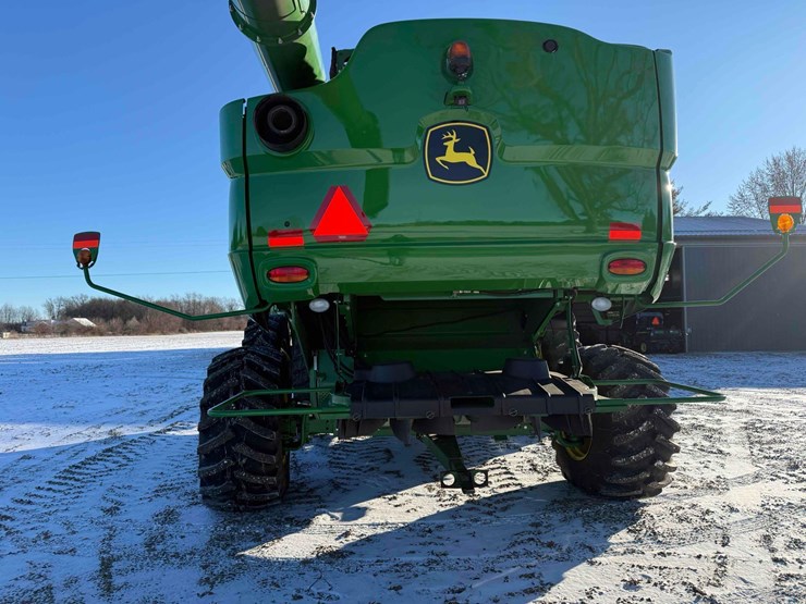 2016-john-deere-s660-image-6