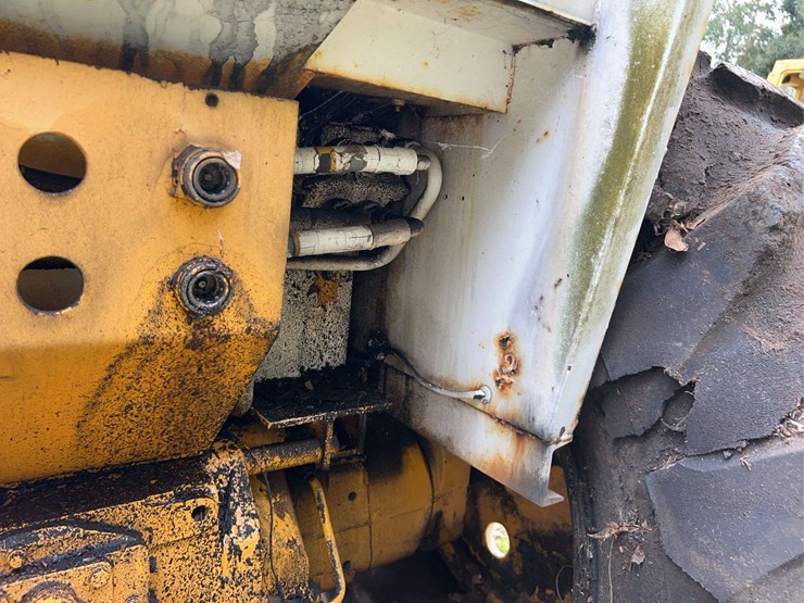 minneapolis-moline-g1050-image-50