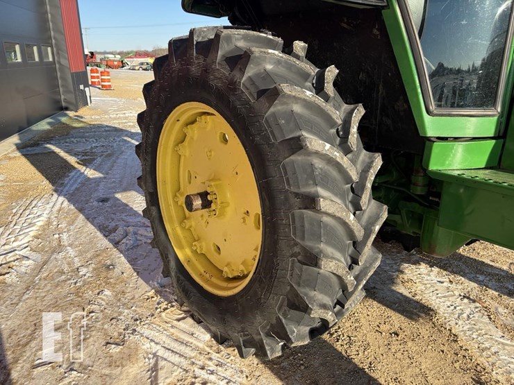 1982-john-deere-4440-image-13