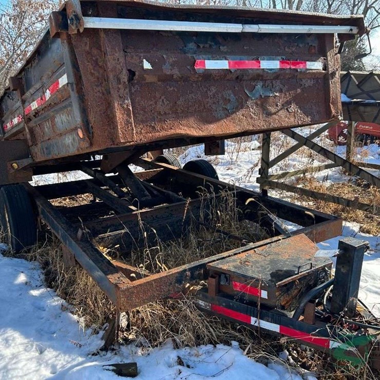 2014 PJ Dump Trailer -rough condition