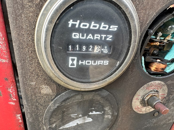 #38429-•-case-4391-4-cyl-power-unit-image-24