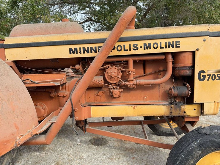 minneapolis-moline-g705-image-10