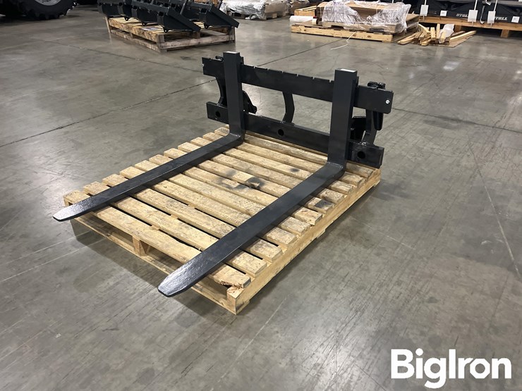 stoll-euro-style-pallet-forks-image-1