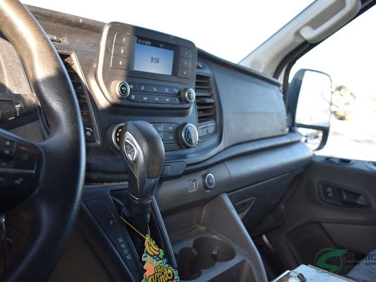 2021-ford-transit-image-13