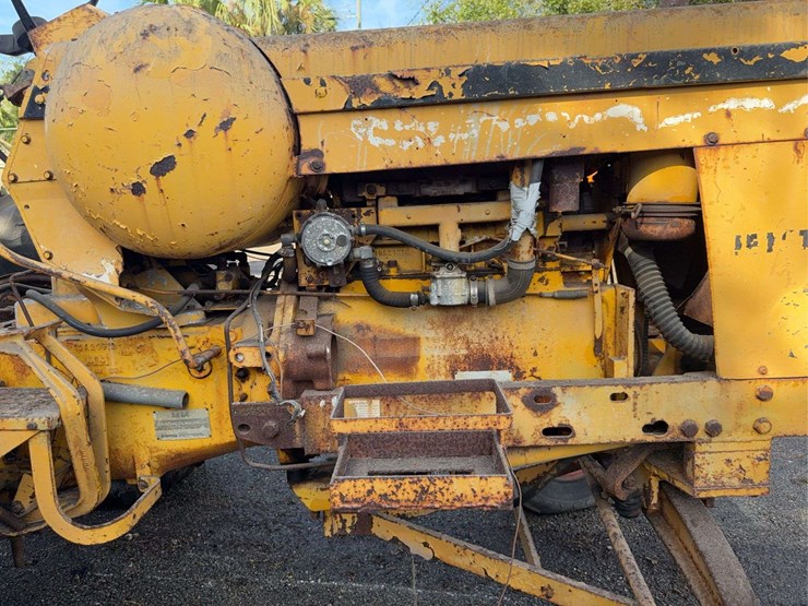 minneapolis-moline-jet-star-3-image-9