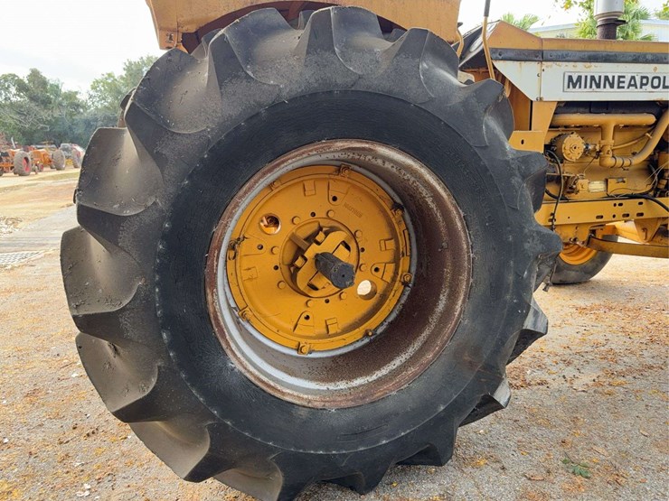 minneapolis-moline-g1000-image-50