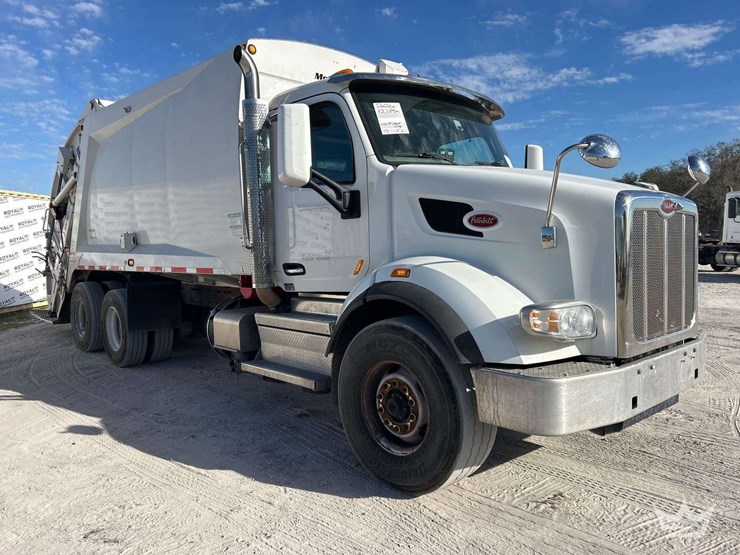 2020-peterbilt-567-image-2