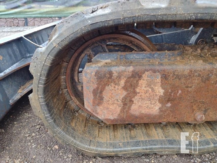 2022-deere-26g-image-31