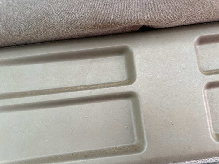 #38416-•-2016-case-axial-flow-8240-prwd-combine-yfg230343-image-87