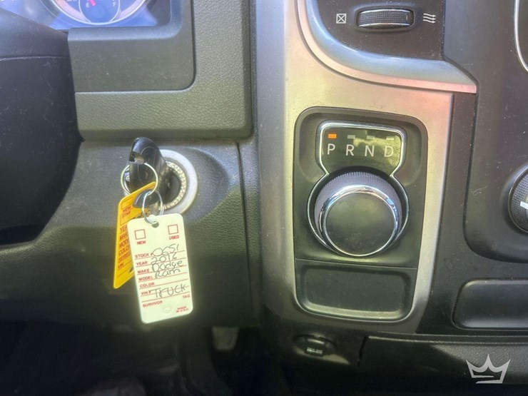 2016-dodge-1500-image-24