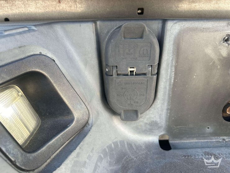 2014-dodge-1500-image-35