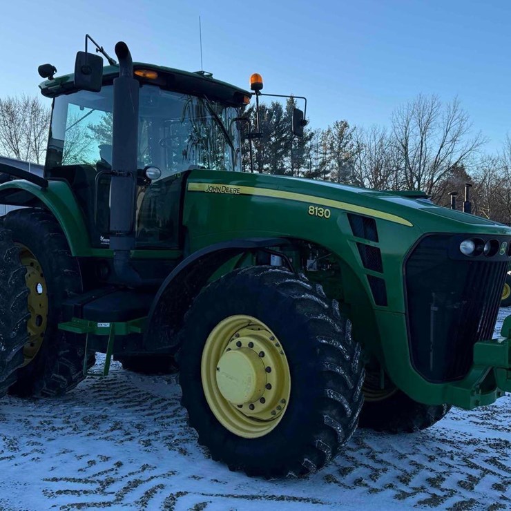 2009 JOHN DEERE 8130