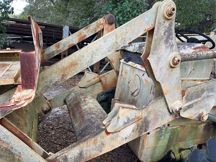 allis-chalmers-diesel-wheel-loader-image-13