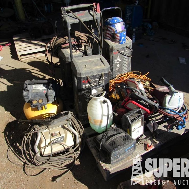 (1-4) (3) SCHUMACHER Battery Chargers, KARUSE & ...