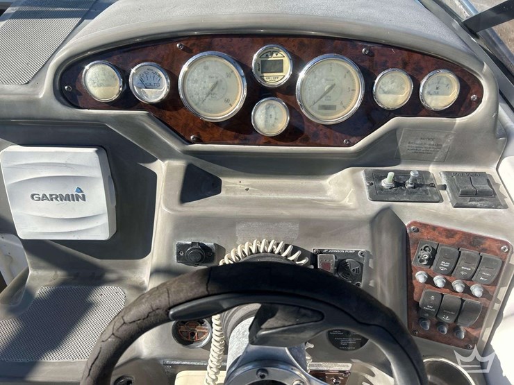 2008-regal-2565-express-cruiser-boat-with-30ft-t/a-continental-boat-trailer-image-23