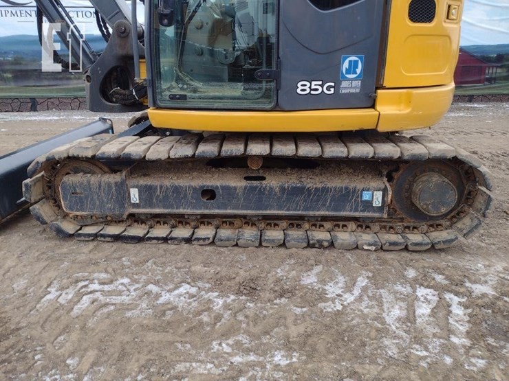 2021-deere-85g-image-26