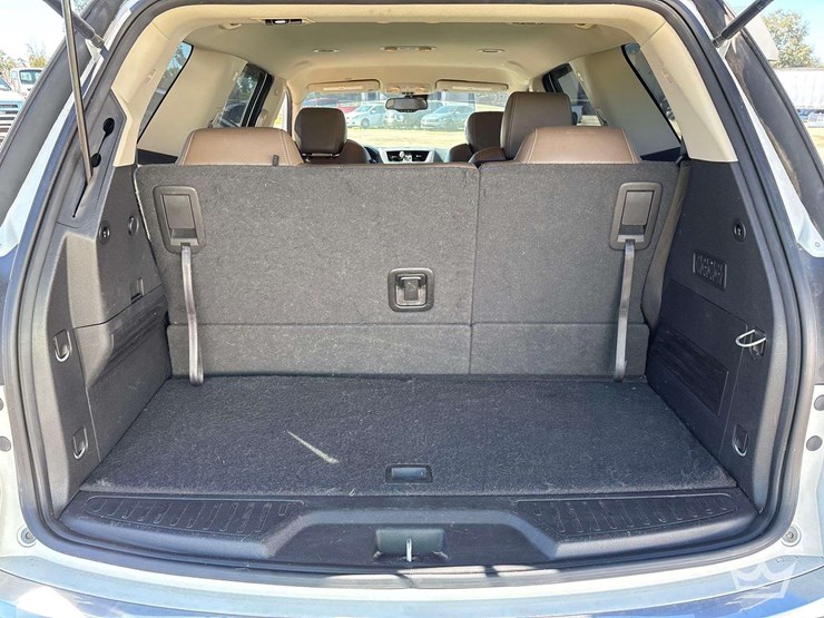 2017-gmc-arcadia-suv-image-21