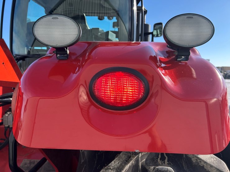 2014-versatile-400-image-13