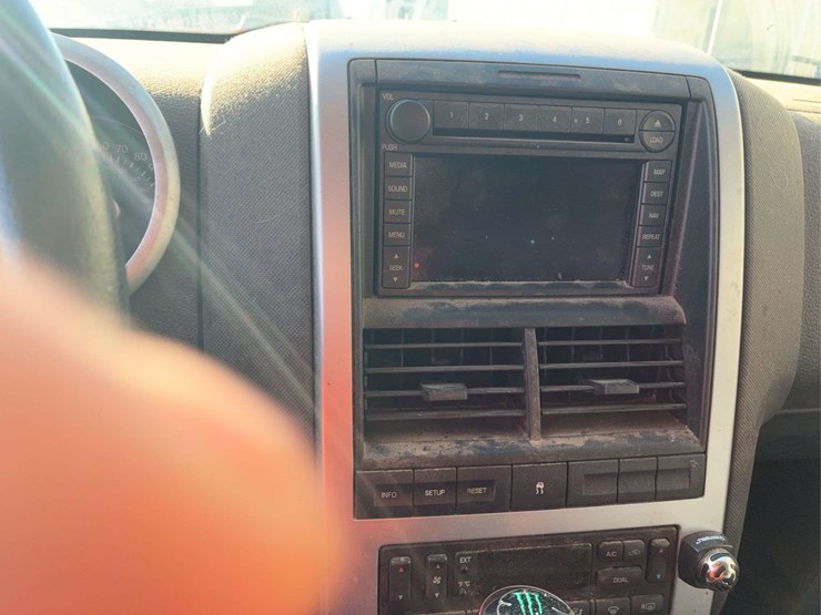 2007-mercury-mountaineer-image-19