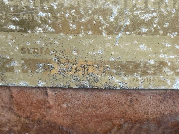 minneapolis-moline-u302-image-12