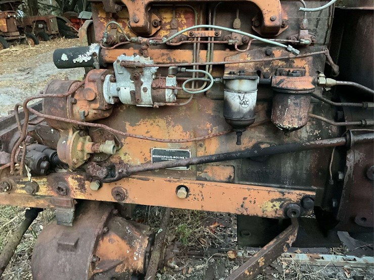 minneapolis-moline-m604-image-23