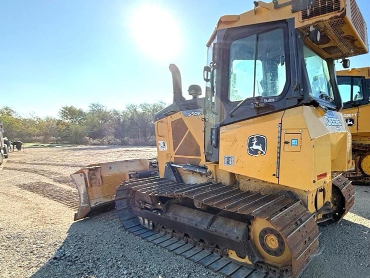 2017-deere-550k-lgp-image-4