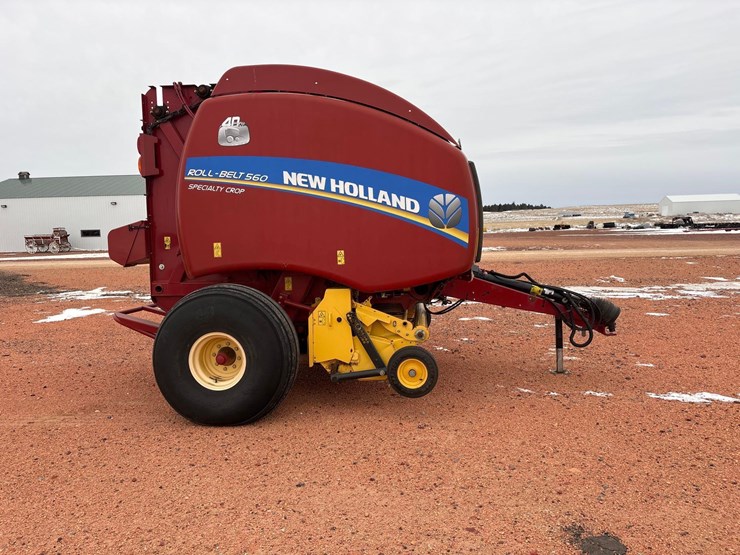 2015-new-holland-rb560-round-baler-image-4
