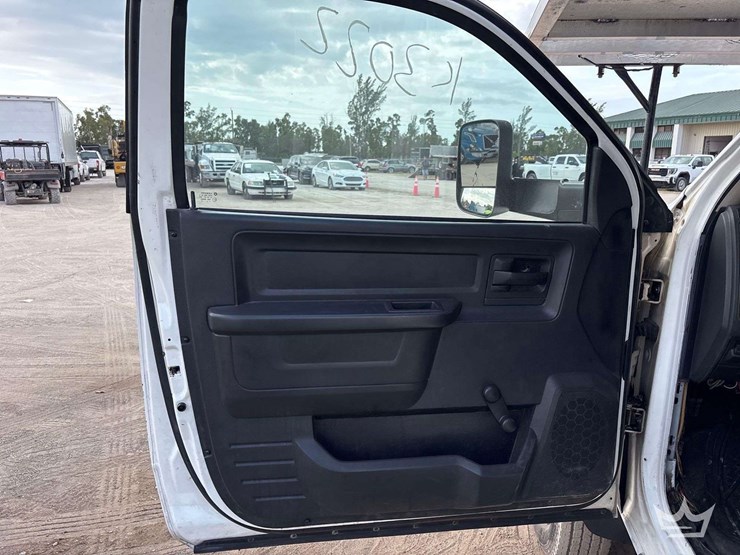 2011-dodge-ram-4x4-terex-hi-ranger-lt40-40ft.-forestry-chipper-insulated-bucket-truck-image-11