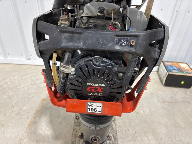 husqvarna-jump-tamper-image-4