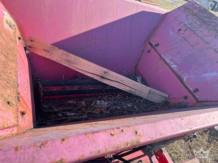 buffalo-turbine-bt-1000-towable-fertilizer-spreader-image-6