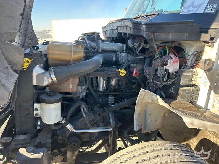 2011-international-durastar-4300-image-8