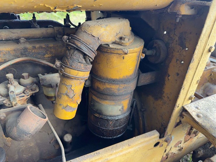 caterpillar-ten-gas-crawler-image-9