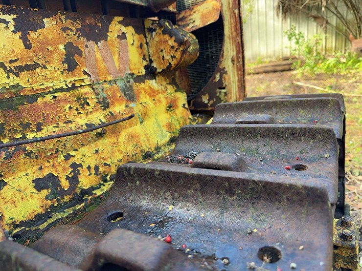 caterpillar-2-ton-crawler-image-33