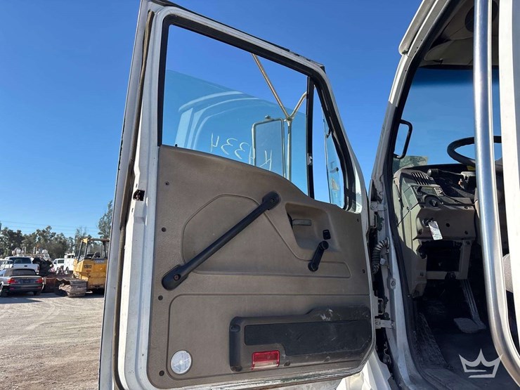 2010-sterling-a9500-image-11